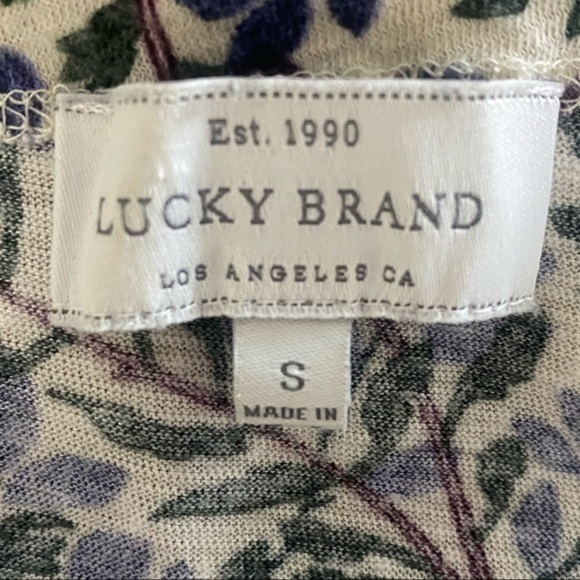 Lucky Brand flowers and vines elastic waist blouse in size Small. EUC - Picture 8 of 11